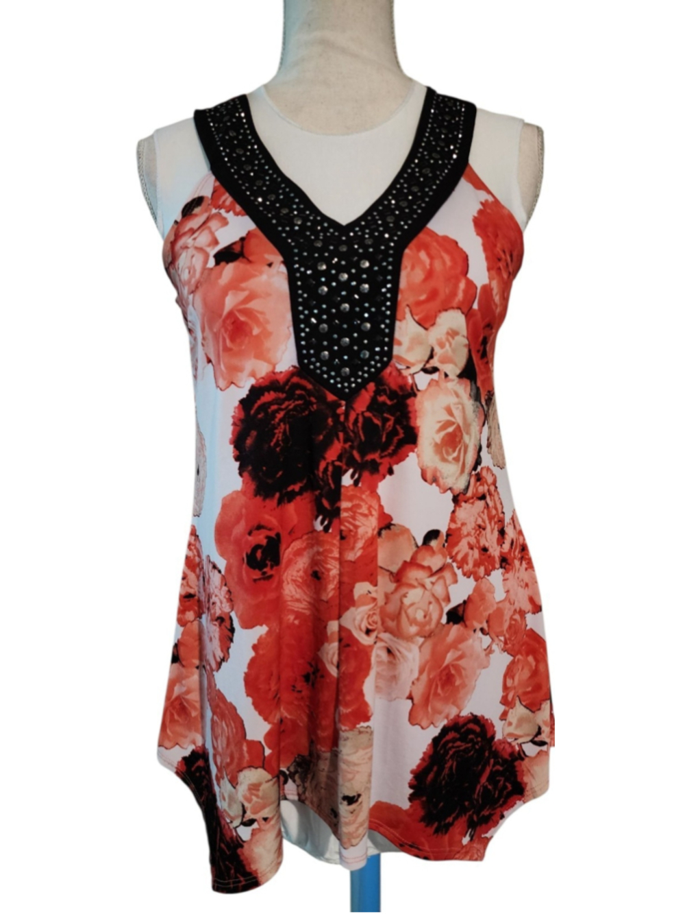 Susan Lawrence Size S Red Black Floral Rhinestone Embellished V-Neck Tank Top